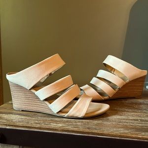 Franco Sarto wedges